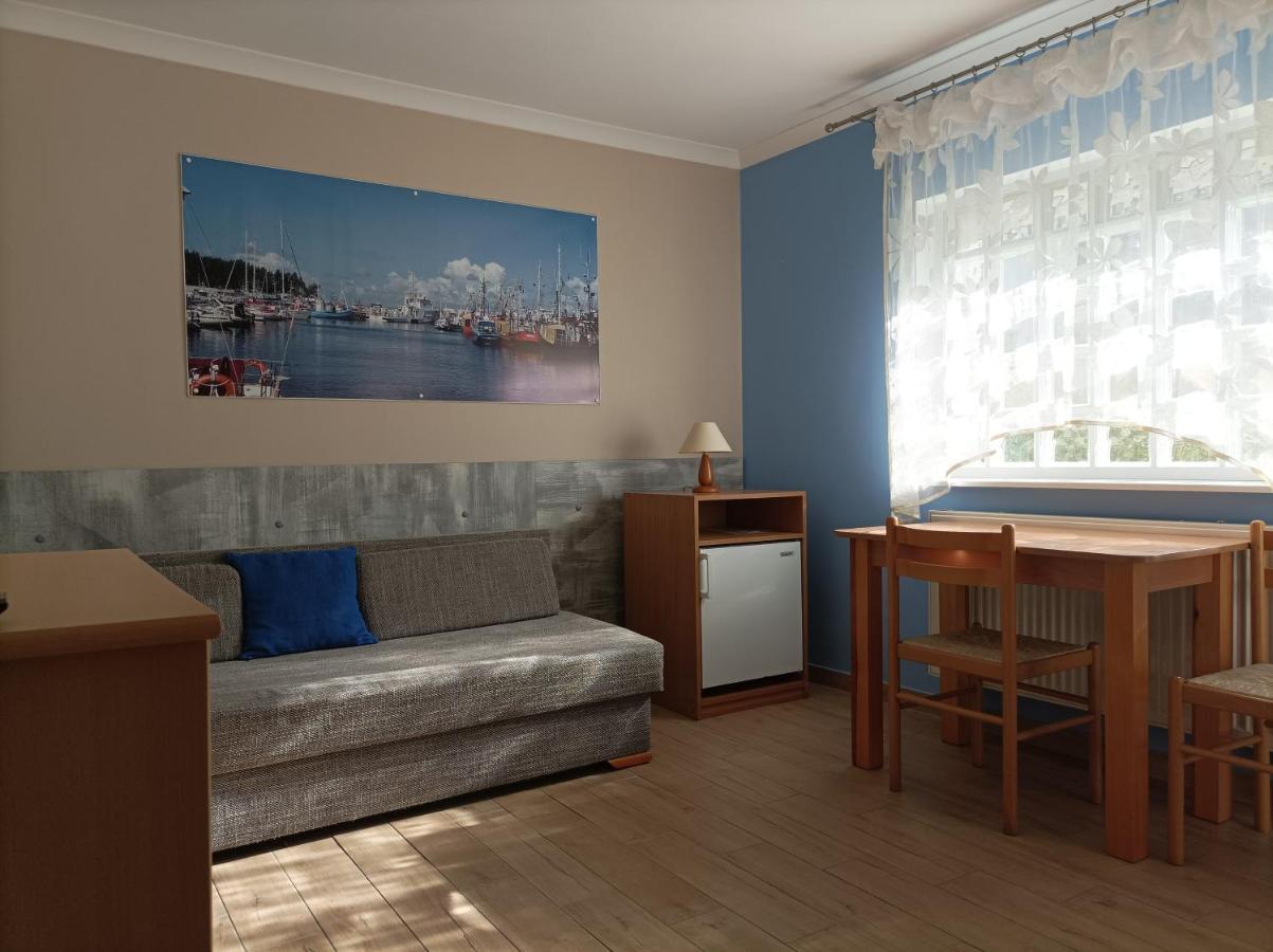 Appartamento Pod Jaskolka Ustka Esterno foto