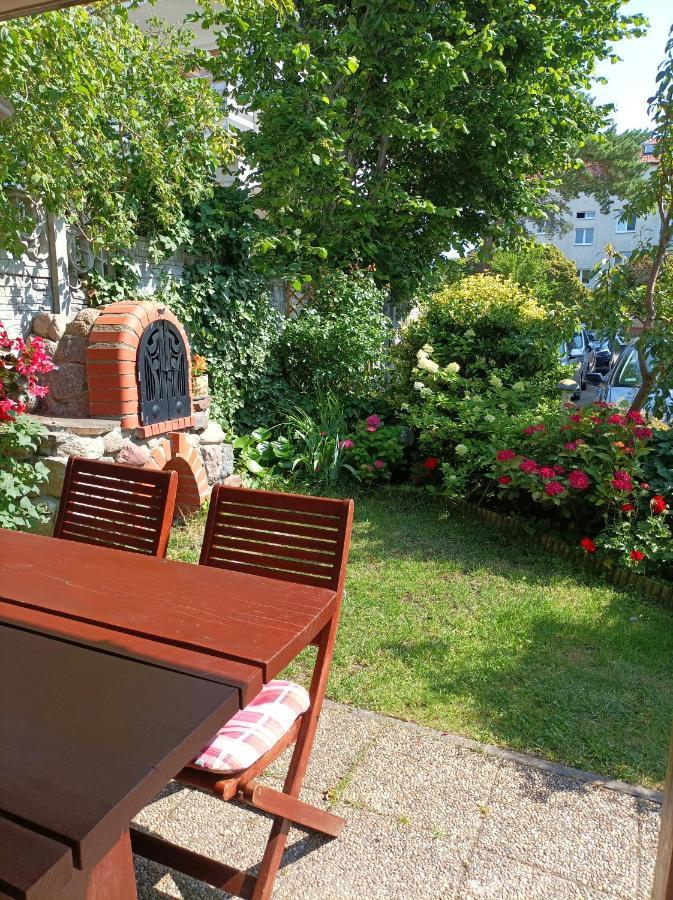 Appartamento Pod Jaskolka Ustka Esterno foto